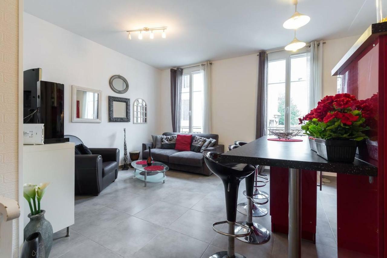 Stylish White And Red Apartments Juan-les-Pins Kültér fotó