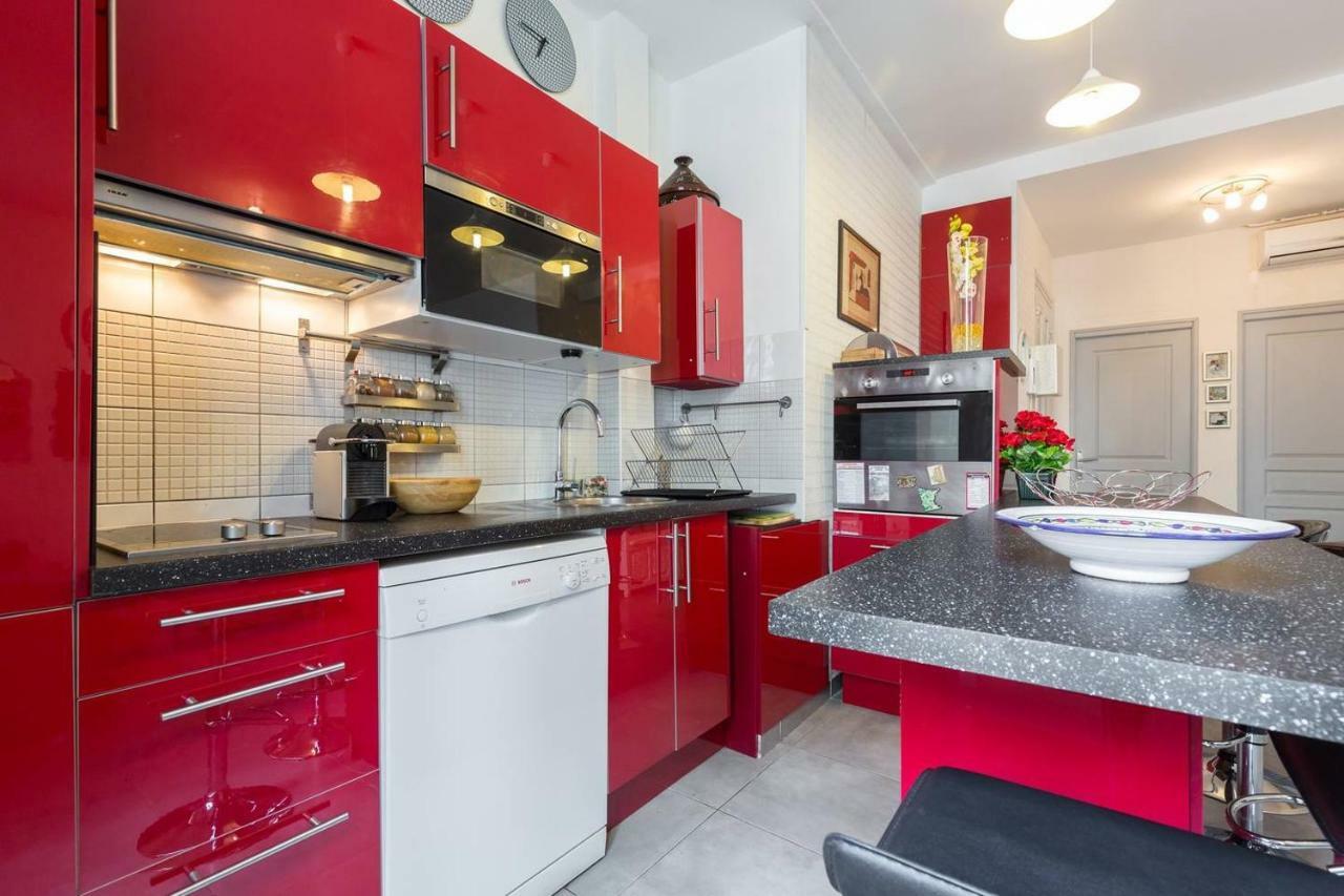 Stylish White And Red Apartments Juan-les-Pins Kültér fotó